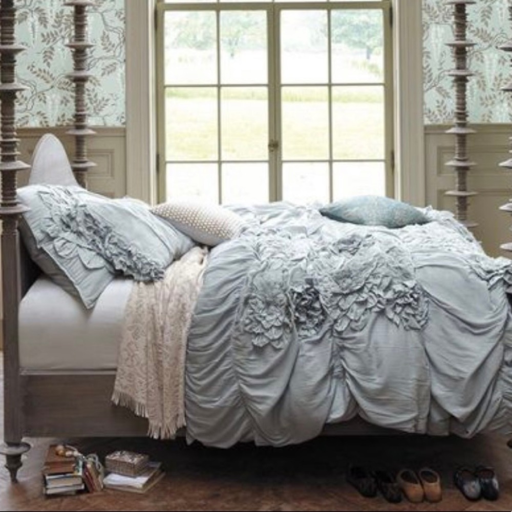 ISO Queen Anthropologie Georgina Duvet in SKY